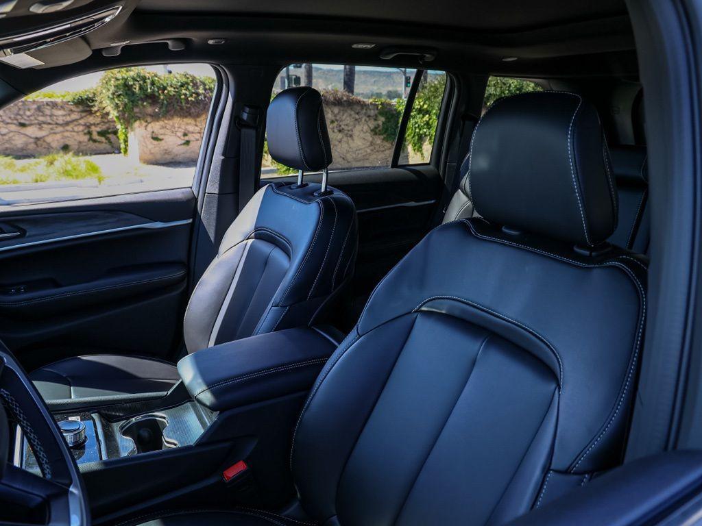 new 2026 Jeep Grand Cherokee car, priced at $44,765