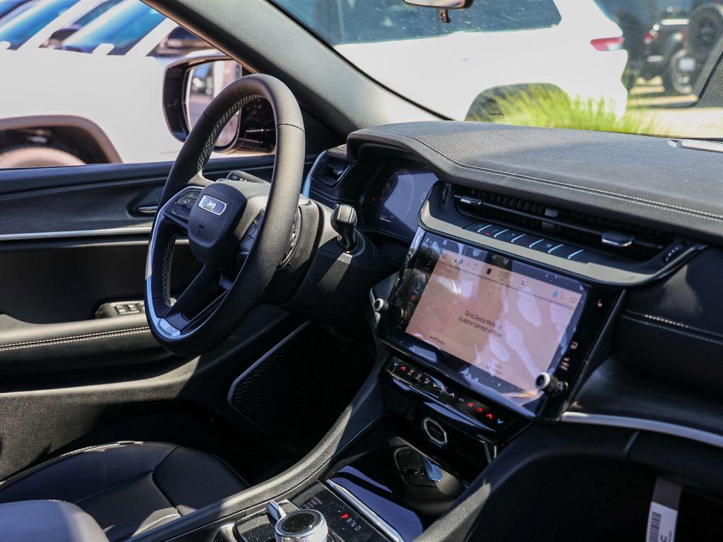 new 2026 Jeep Grand Cherokee car, priced at $44,765