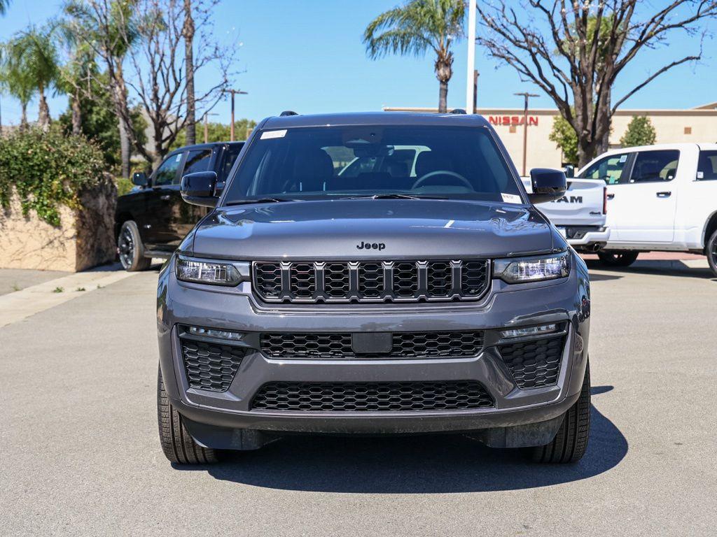 new 2026 Jeep Grand Cherokee car, priced at $44,765