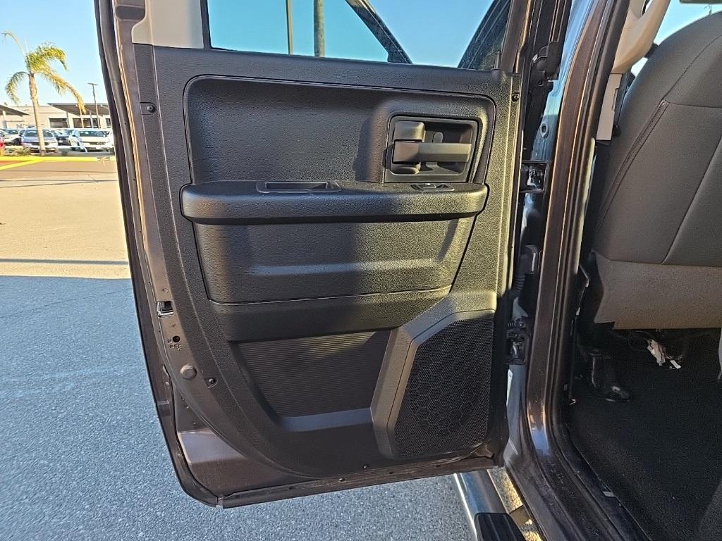 used 2019 Ram 1500 Classic car, priced at $21,628