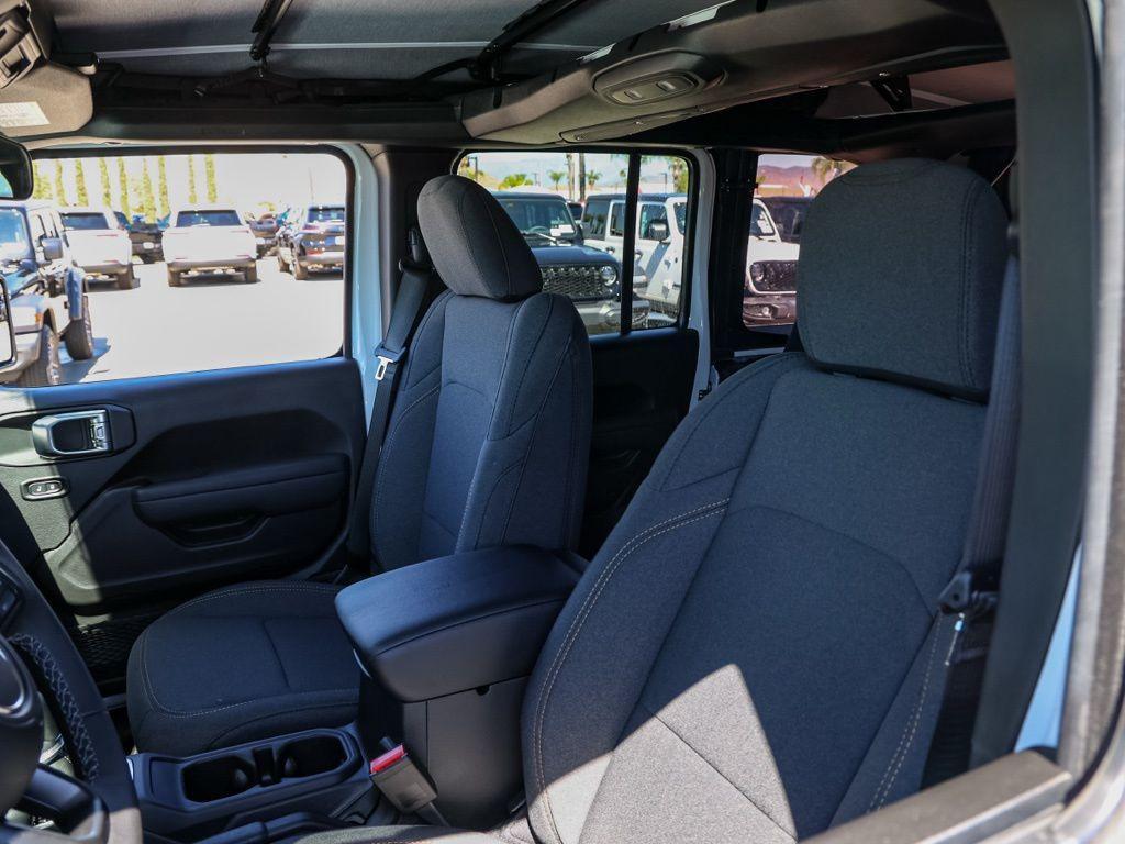 new 2026 Jeep Wrangler car, priced at $45,891