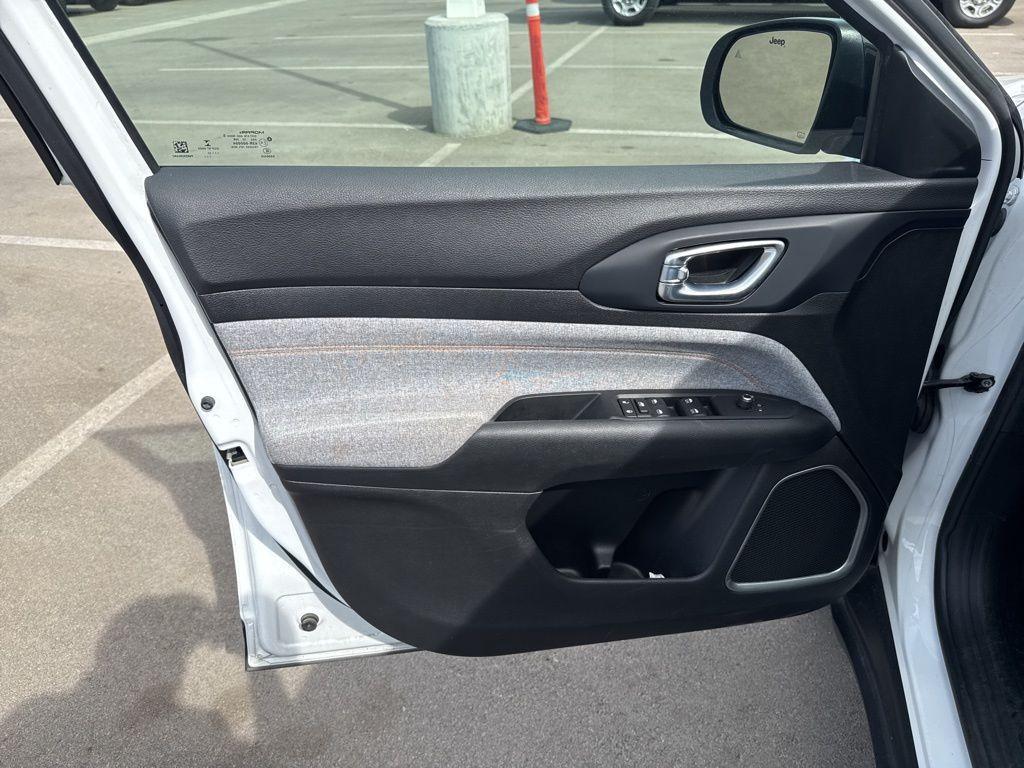 used 2022 Jeep Compass car, priced at $20,435