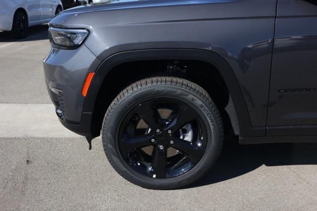new 2025 Jeep Grand Cherokee L car, priced at $41,052