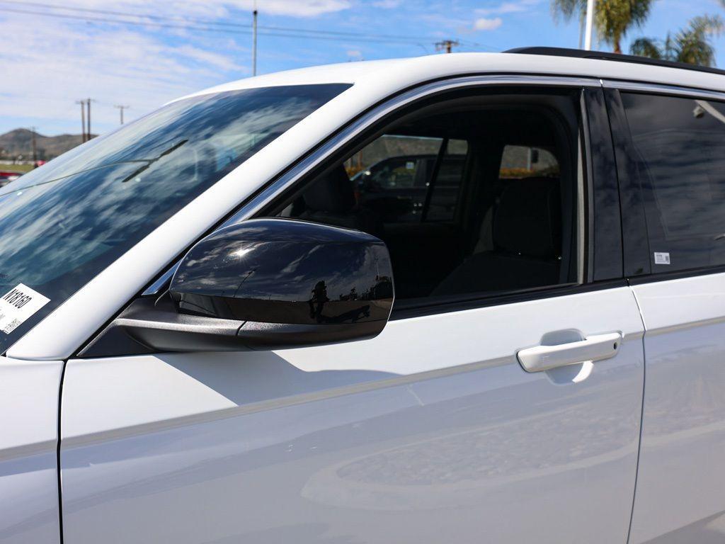 new 2026 Jeep Grand Cherokee car, priced at $42,710