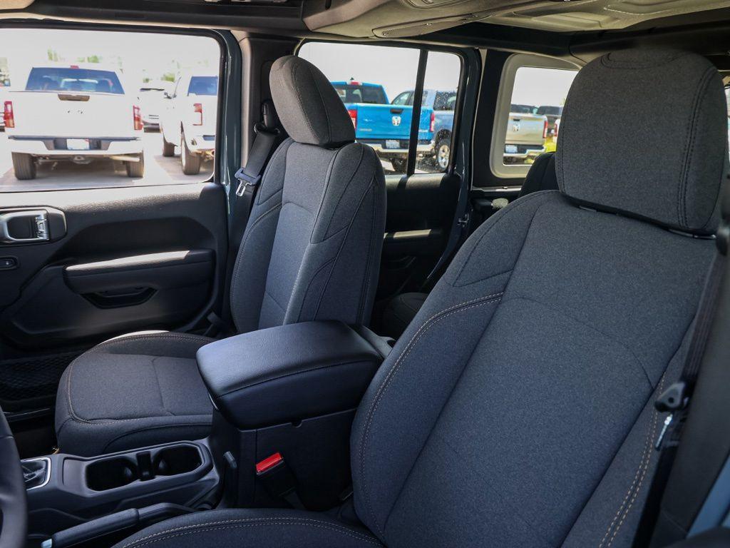 new 2026 Jeep Wrangler car, priced at $47,996