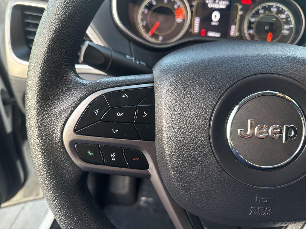 used 2020 Jeep Cherokee car, priced at $14,991