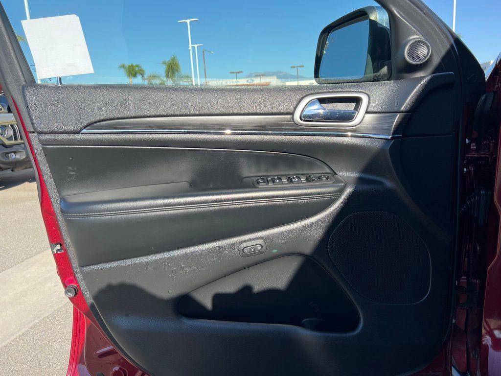 used 2022 Jeep Grand Cherokee WK car, priced at $23,255