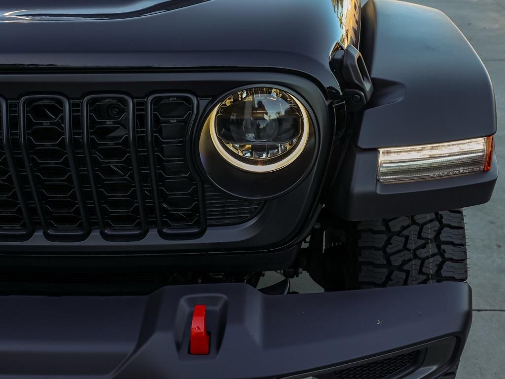 new 2026 Jeep Gladiator car, priced at $57,270