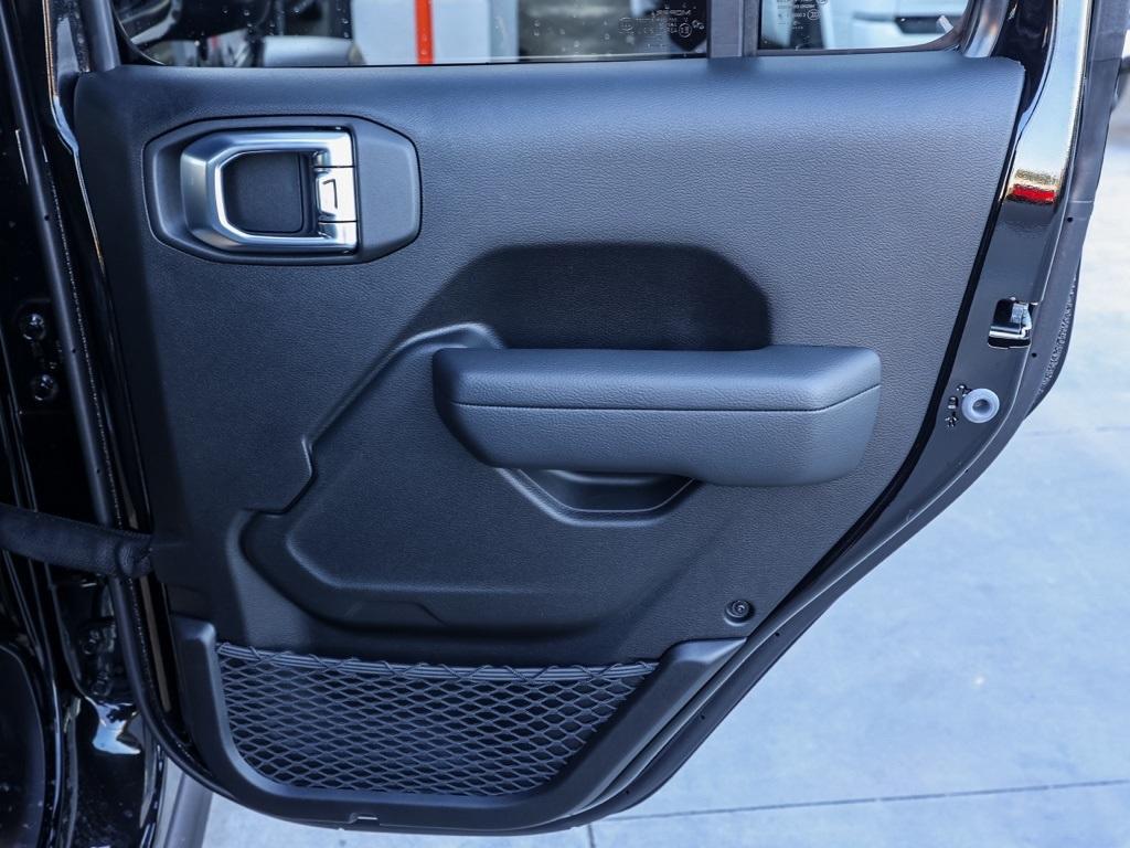 new 2026 Jeep Gladiator car, priced at $57,270