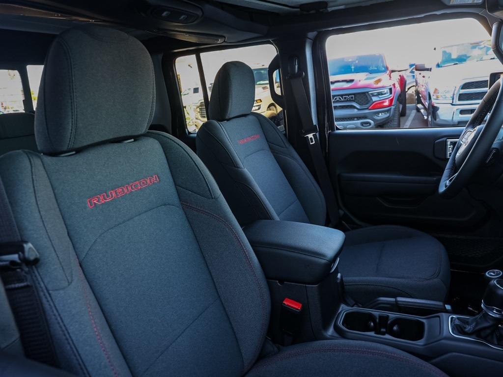 new 2026 Jeep Gladiator car, priced at $57,270