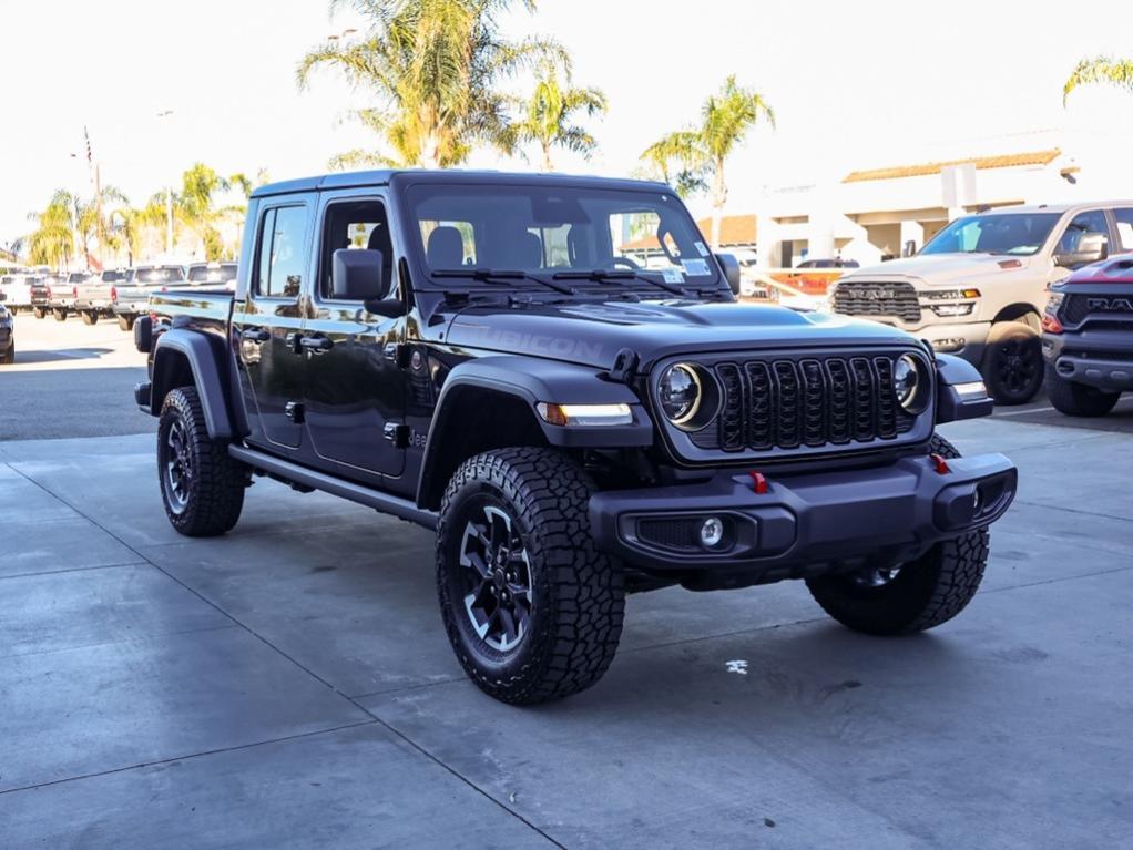 new 2026 Jeep Gladiator car, priced at $57,270