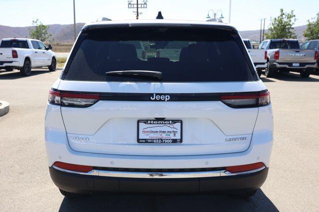 new 2025 Jeep Grand Cherokee car, priced at $40,118