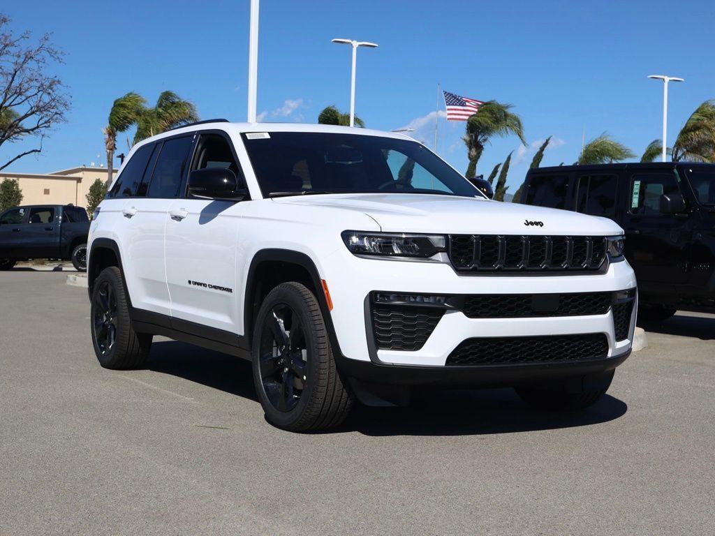 new 2026 Jeep Grand Cherokee car, priced at $44,599