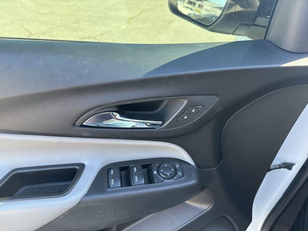 used 2024 Chevrolet Equinox car, priced at $19,831