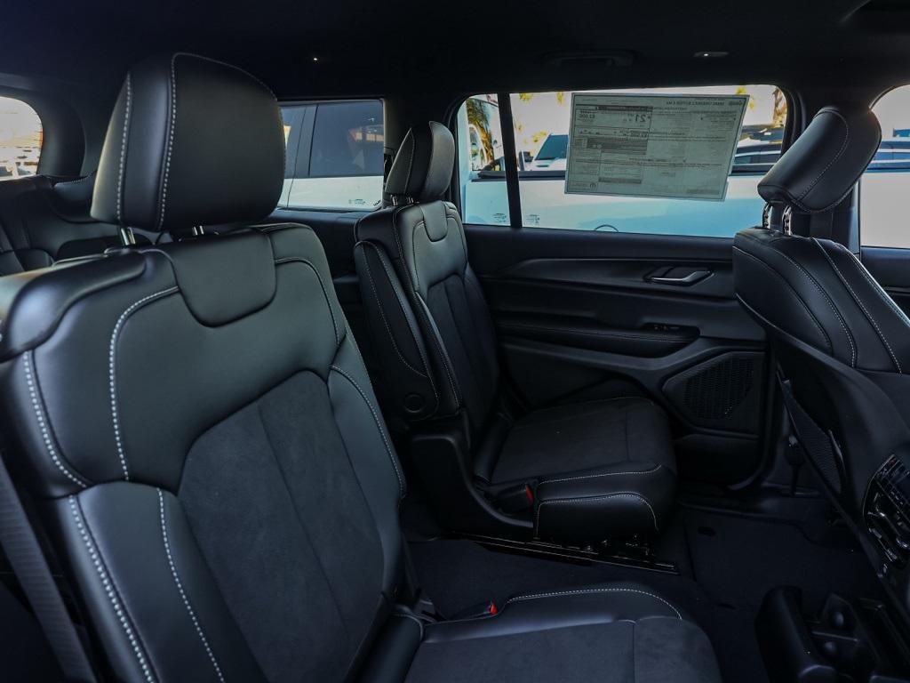 new 2025 Jeep Grand Cherokee L car, priced at $38,853