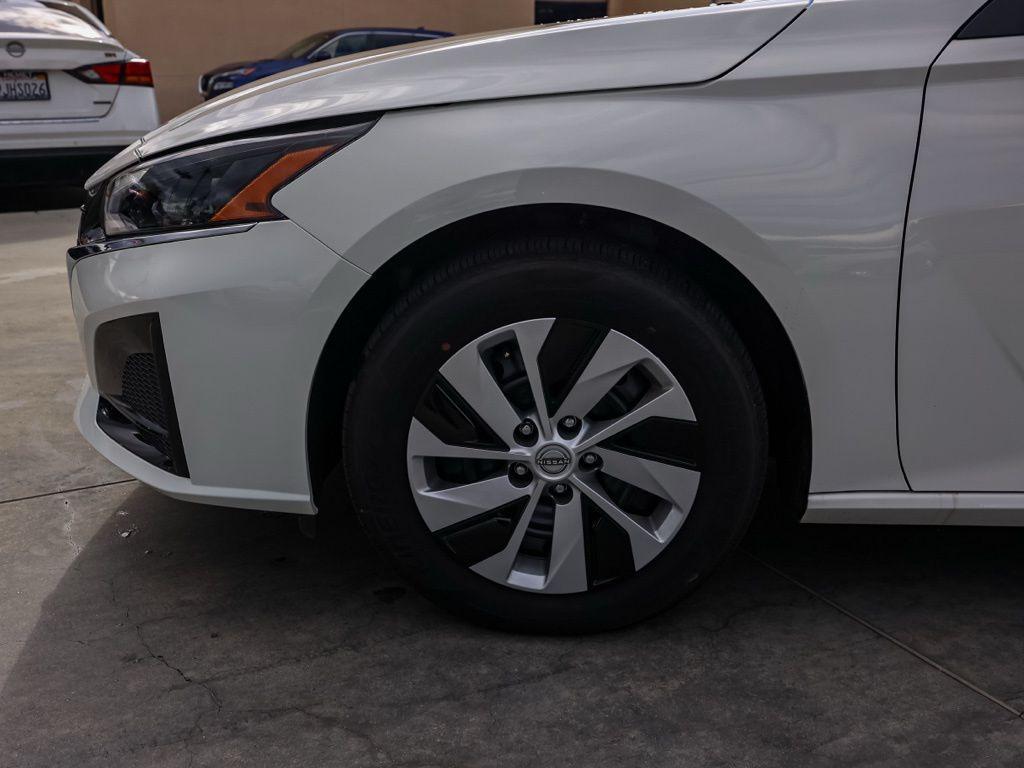 used 2025 Nissan Altima car, priced at $22,959