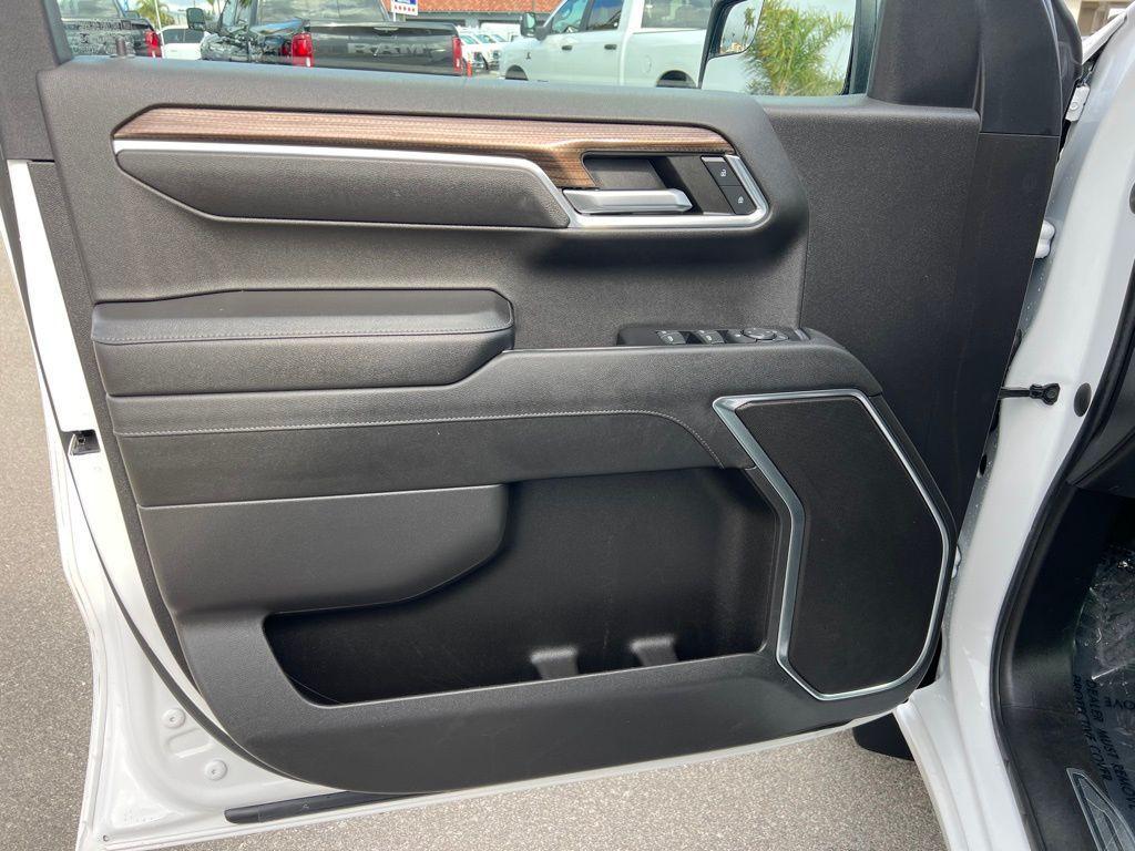 used 2023 Chevrolet Silverado 1500 car, priced at $29,737