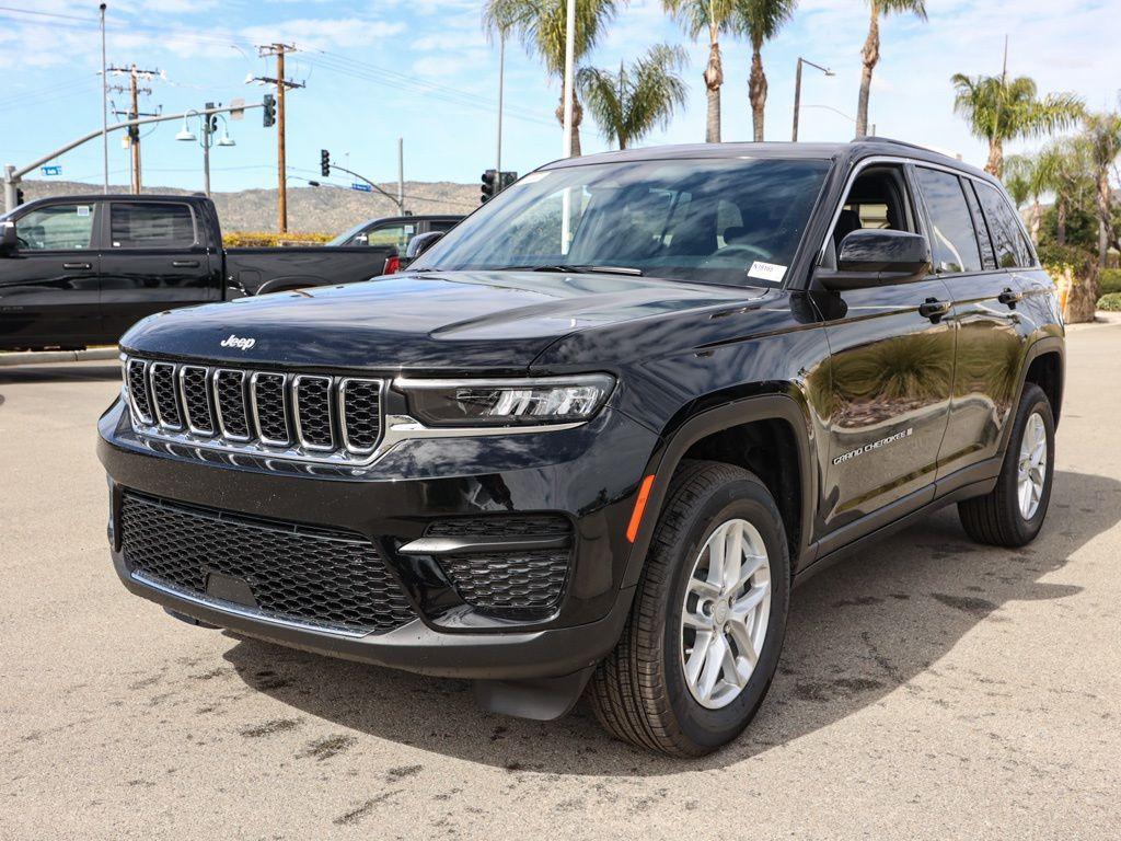 new 2026 Jeep Grand Cherokee car, priced at $43,305