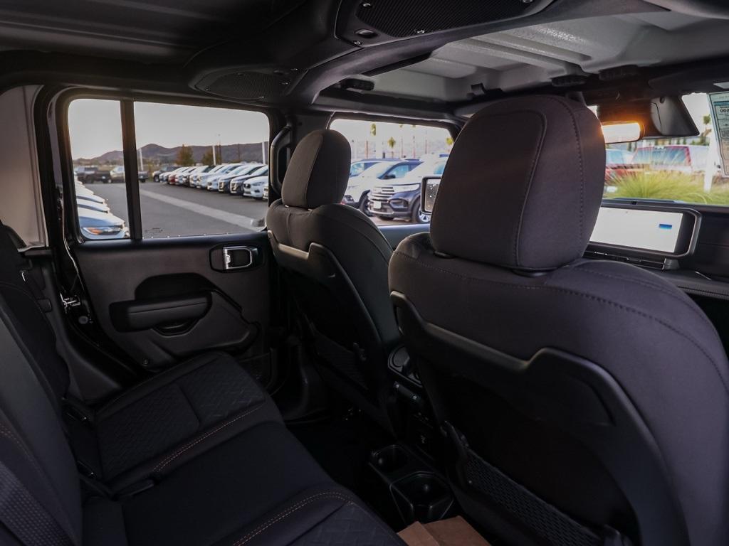 new 2026 Jeep Gladiator car, priced at $54,452