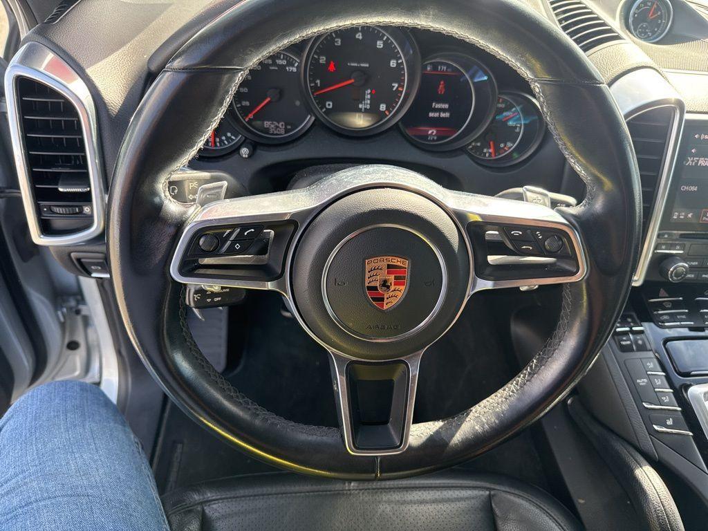 used 2018 Porsche Cayenne car