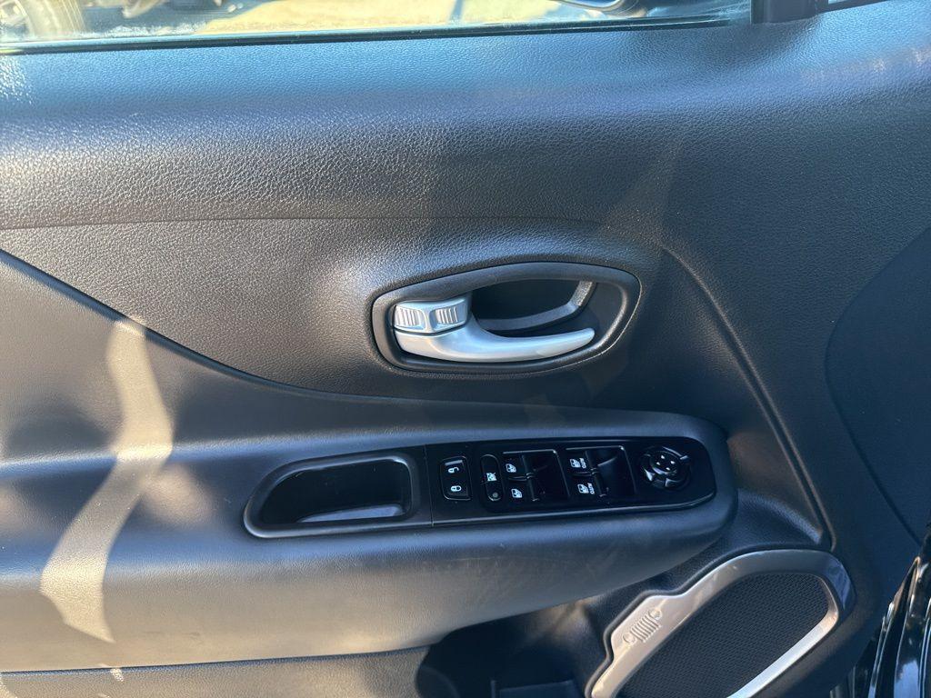 used 2023 Jeep Renegade car, priced at $22,932