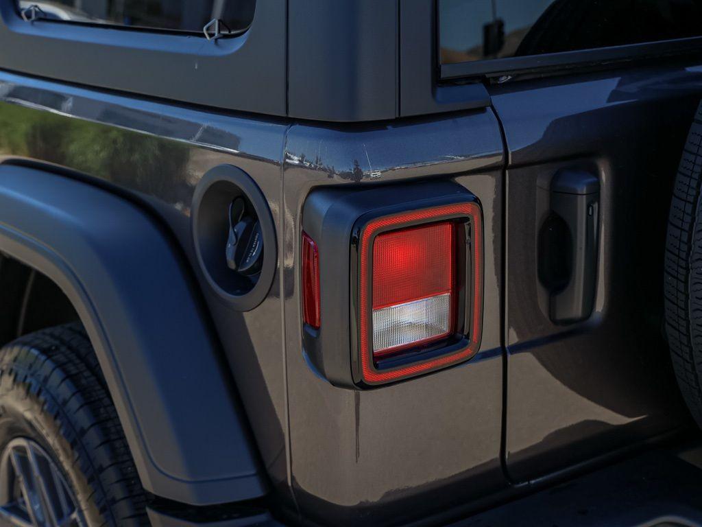 new 2026 Jeep Wrangler car, priced at $45,013