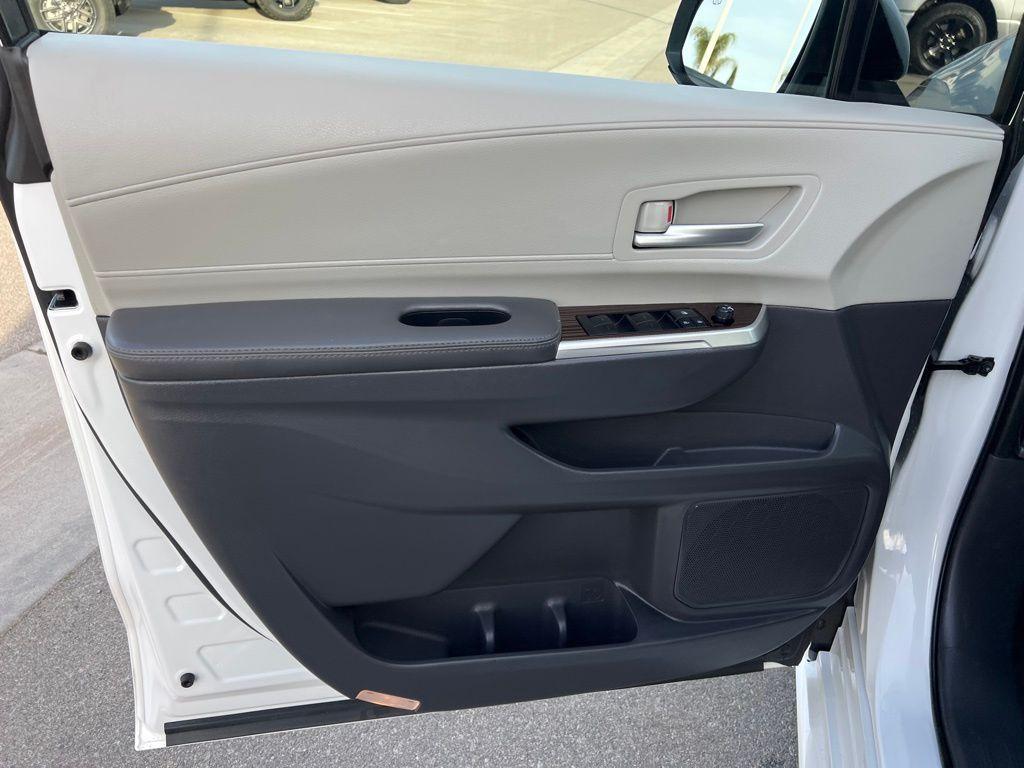 used 2022 Toyota Sienna car, priced at $39,938