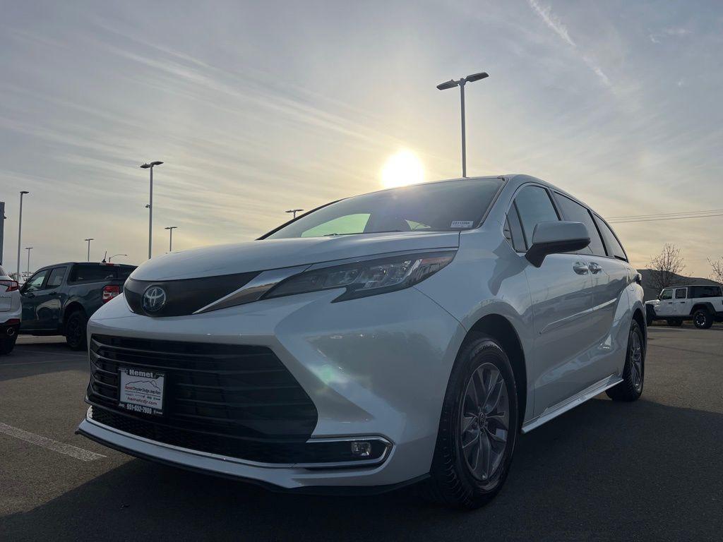 used 2022 Toyota Sienna car, priced at $39,938