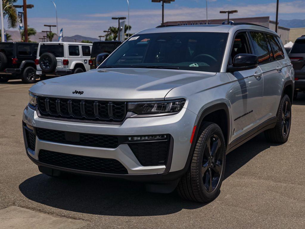 new 2026 Jeep Grand Cherokee L car, priced at $41,711