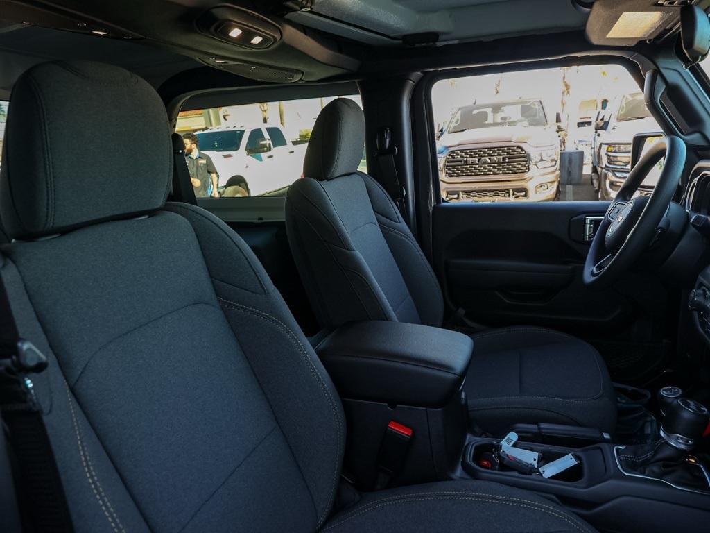 new 2026 Jeep Wrangler car, priced at $38,698