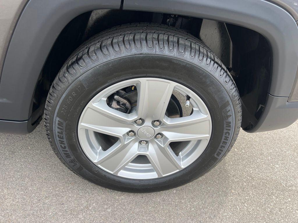 used 2022 Jeep Compass car, priced at $20,568