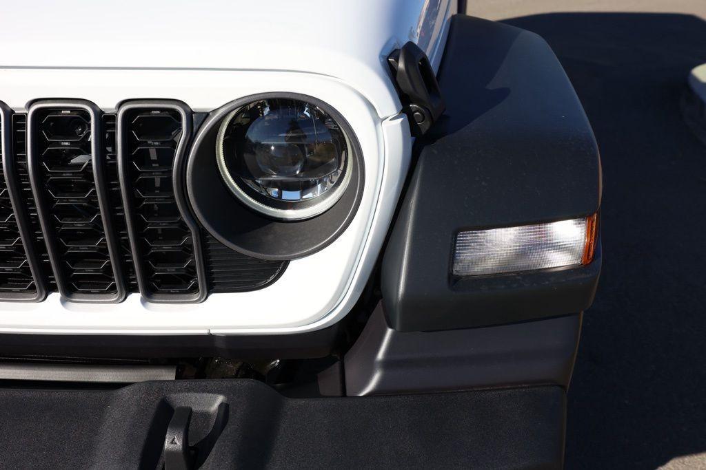 new 2026 Jeep Wrangler car, priced at $40,033