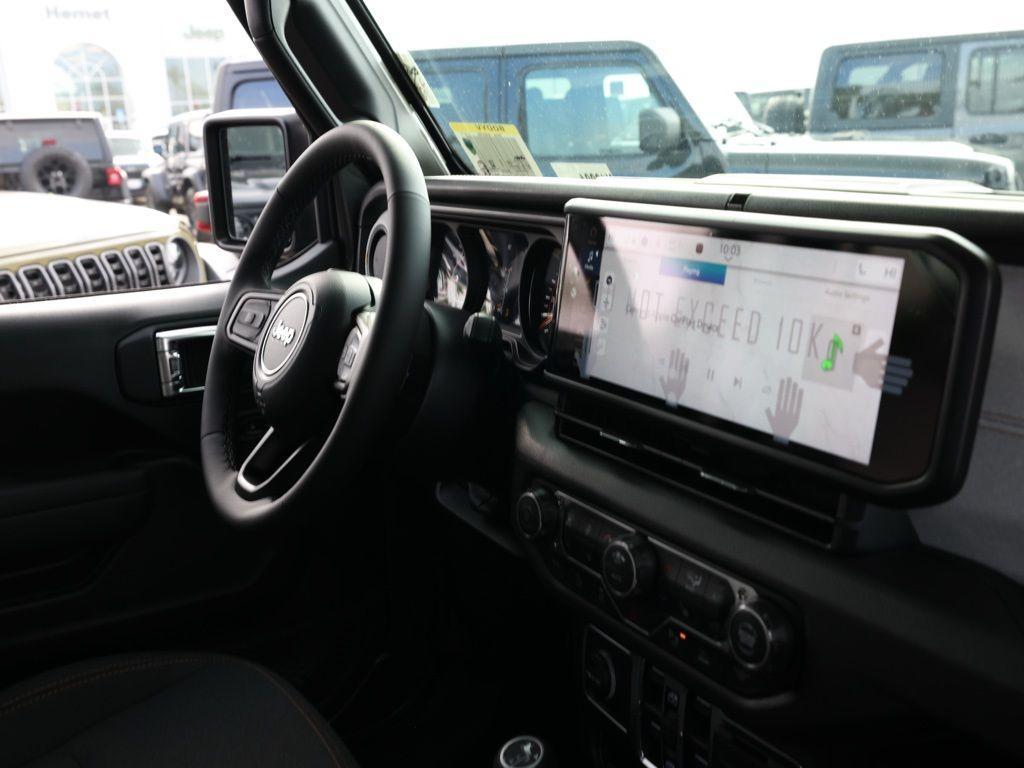 new 2026 Jeep Gladiator car, priced at $43,008