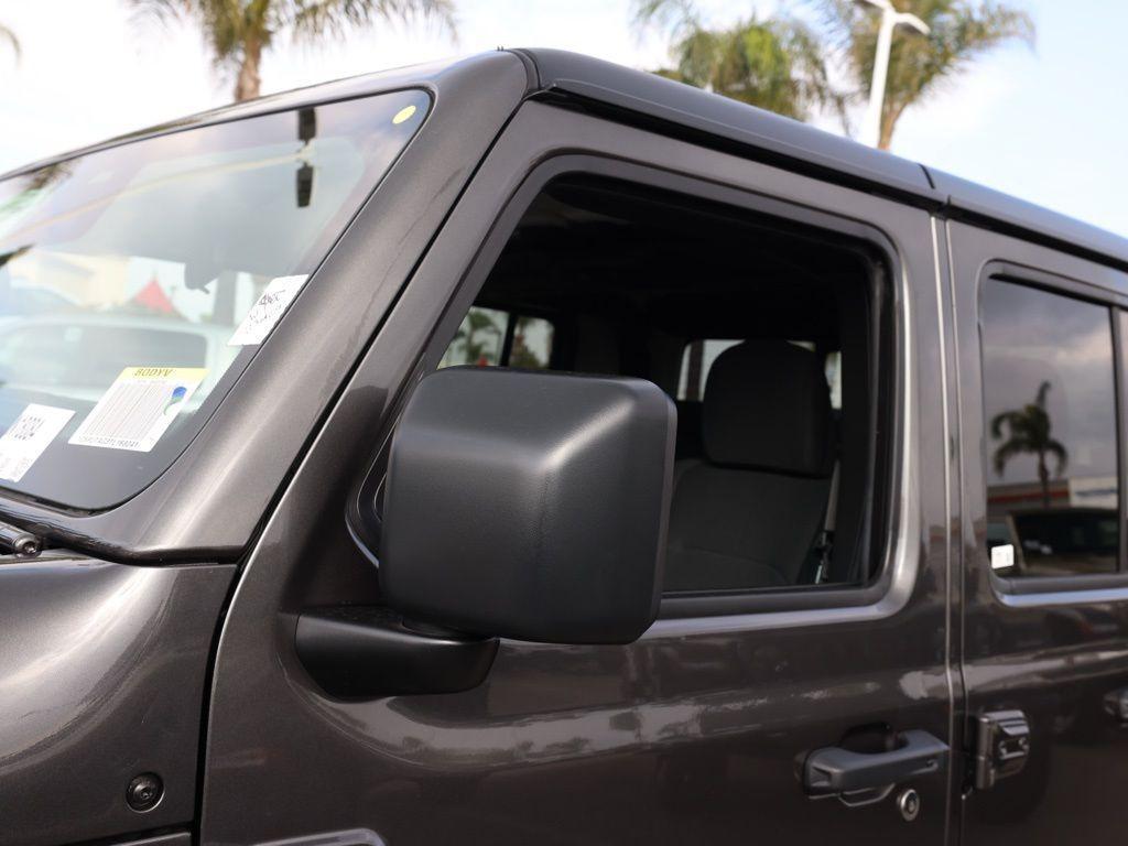 new 2026 Jeep Gladiator car, priced at $43,008