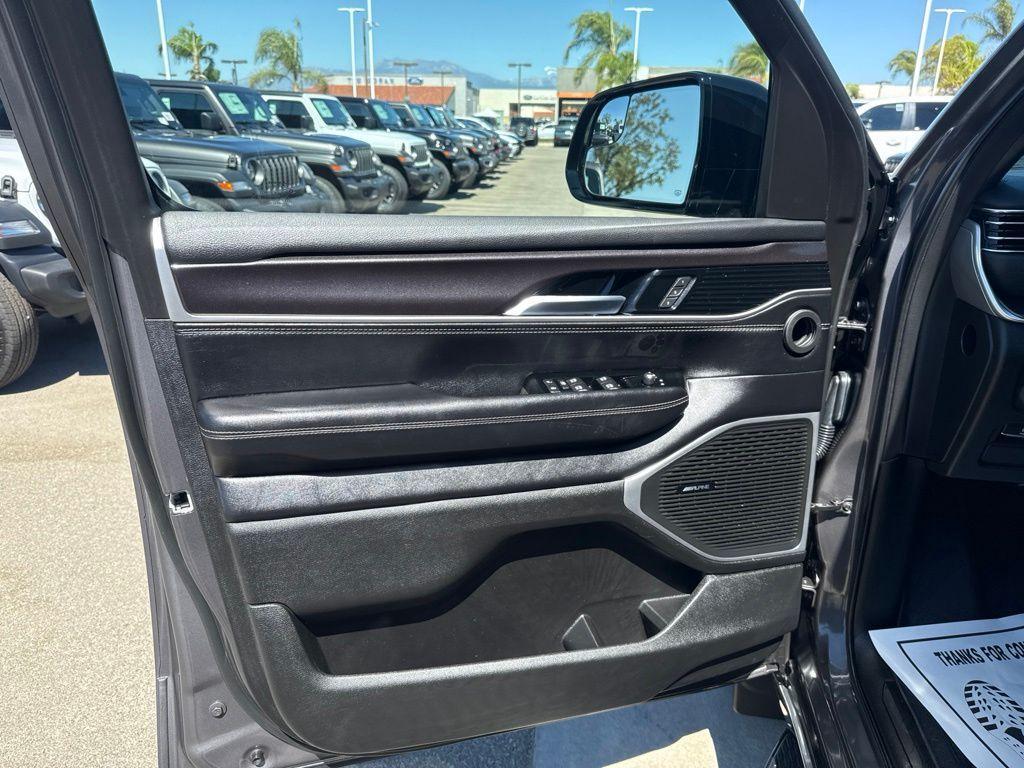 used 2023 Jeep Wagoneer car, priced at $46,454