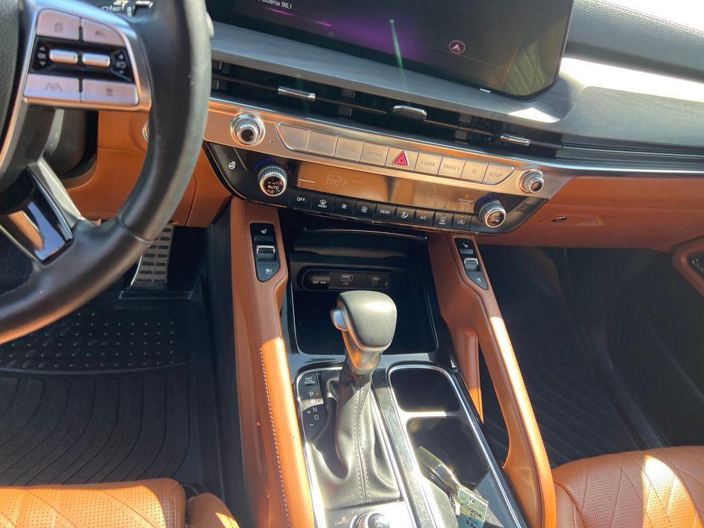 used 2024 Kia Telluride car, priced at $40,559