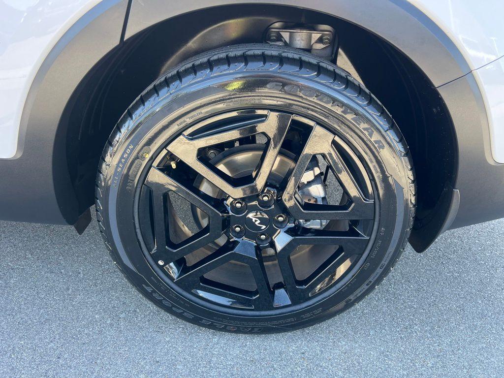 used 2024 Kia Telluride car, priced at $40,559