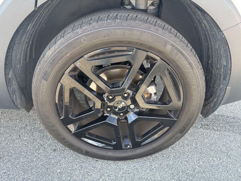 used 2024 Kia Telluride car, priced at $41,413