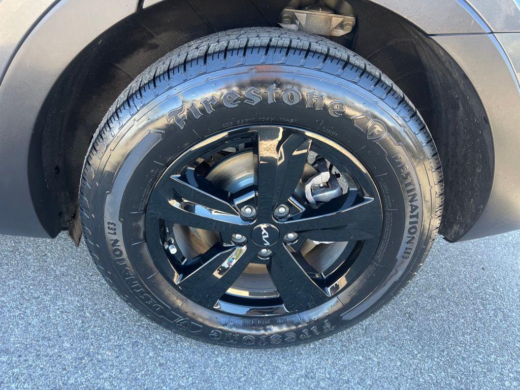 used 2022 Kia Sorento car, priced at $19,108