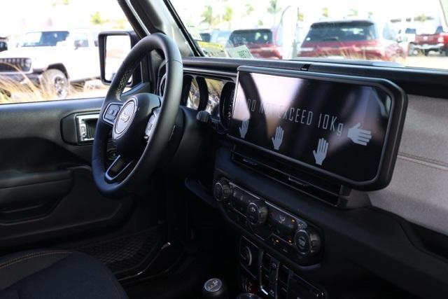 new 2025 Jeep Gladiator car, priced at $45,752