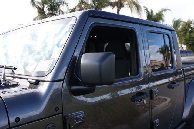 new 2025 Jeep Gladiator car, priced at $44,083