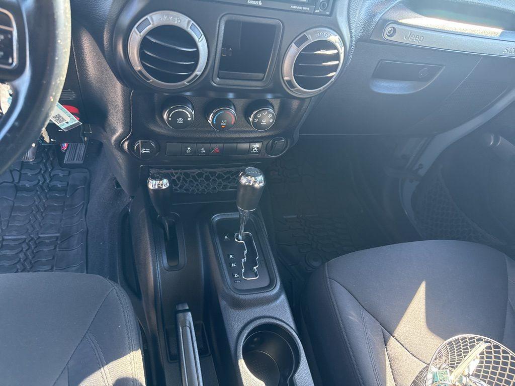 used 2015 Jeep Wrangler Unlimited car, priced at $17,981