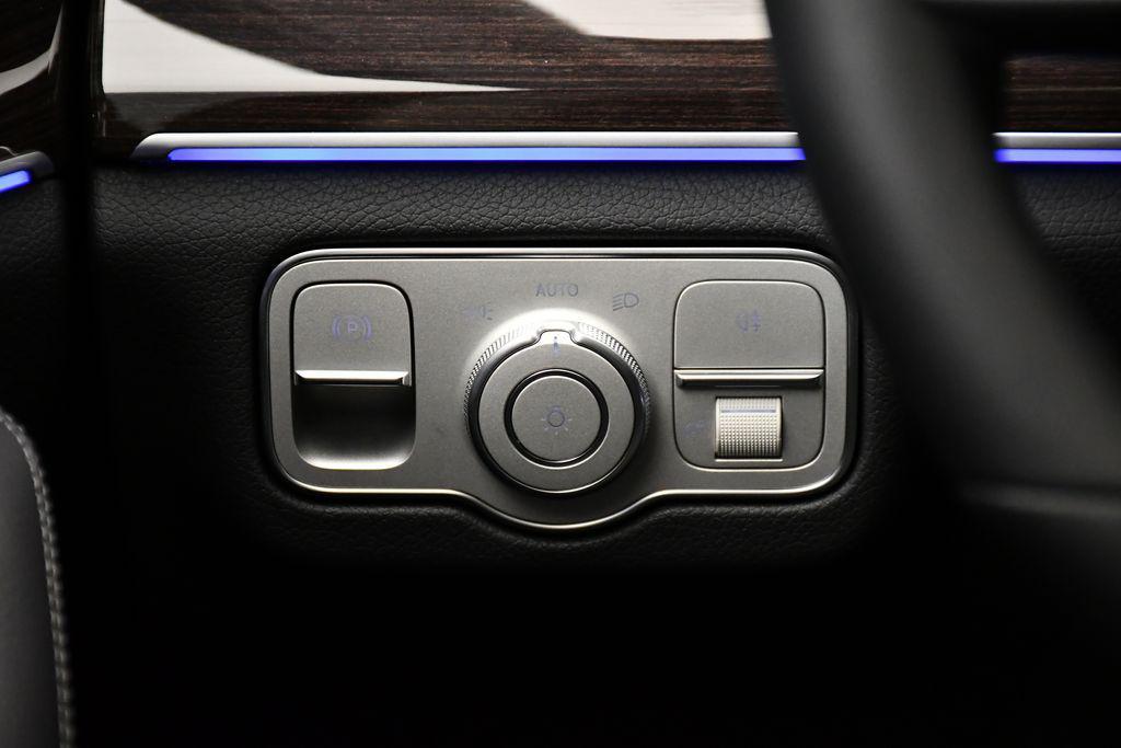 new 2026 Mercedes-Benz GLE 450 car, priced at $77,150