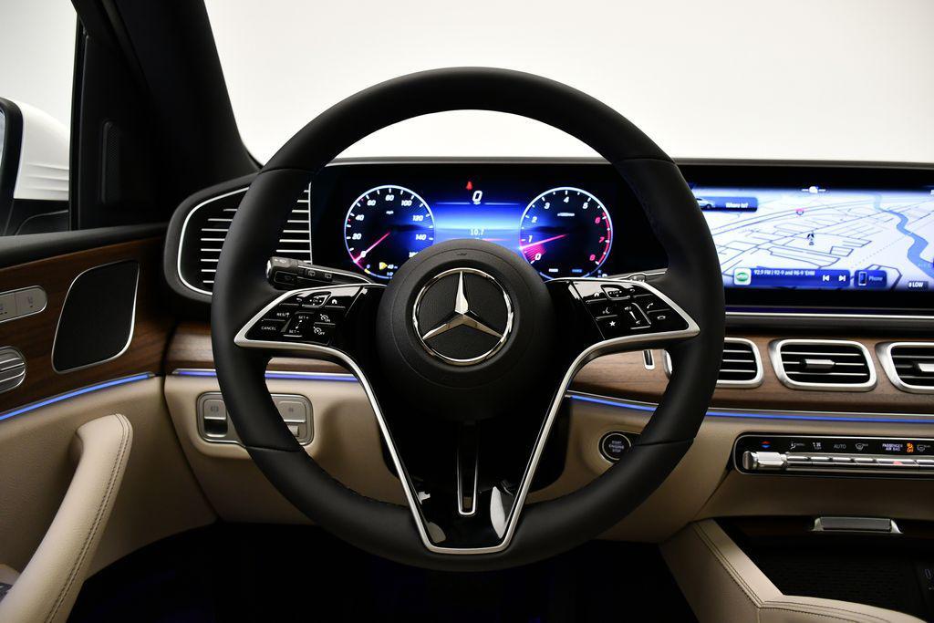 new 2025 Mercedes-Benz GLE 450 car, priced at $73,745