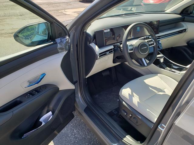 new 2025 Hyundai Tucson car, priced at $31,271