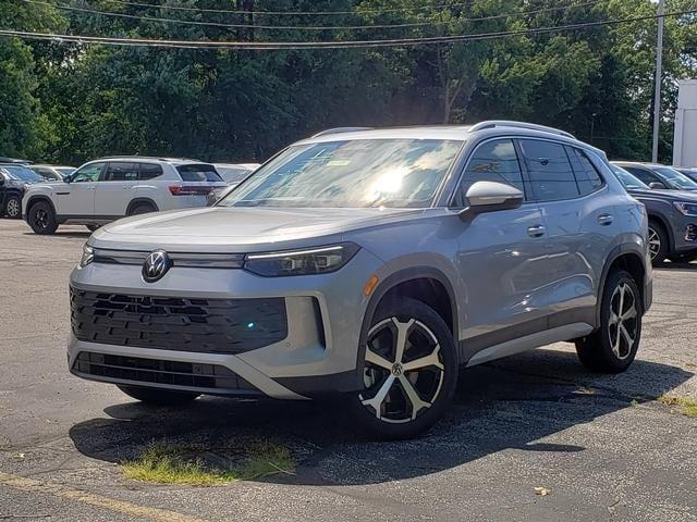 new 2025 Volkswagen Tiguan car, priced at $35,019
