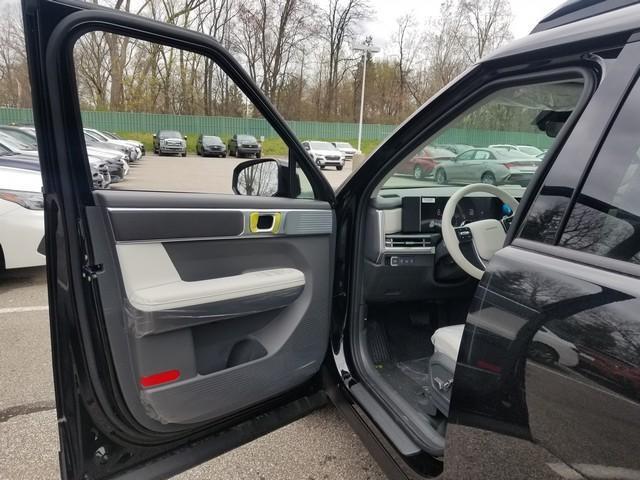new 2025 Hyundai Santa Fe car, priced at $38,912