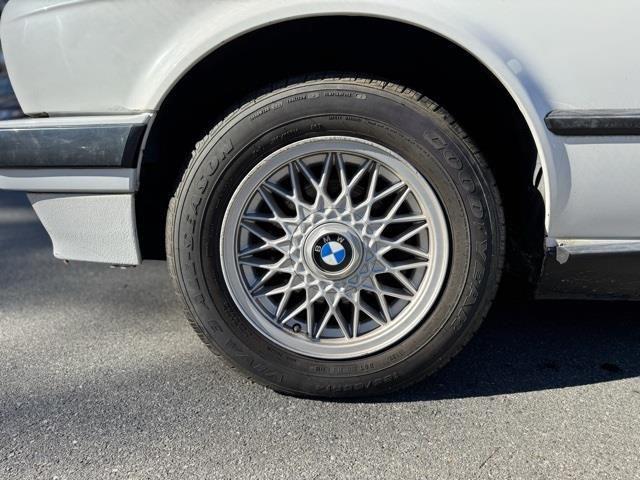 used 1992 BMW 325 car, priced at $9,995