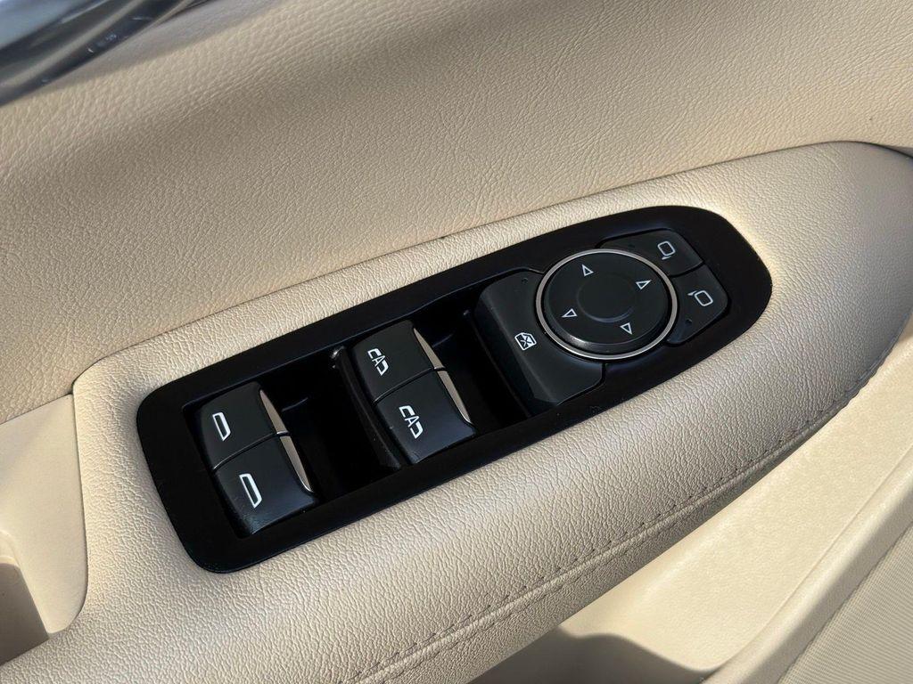 used 2017 Cadillac XT5 car, priced at $12,995