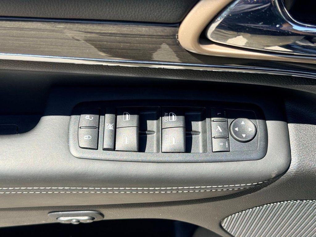 used 2014 Jeep Grand Cherokee car, priced at $11,360